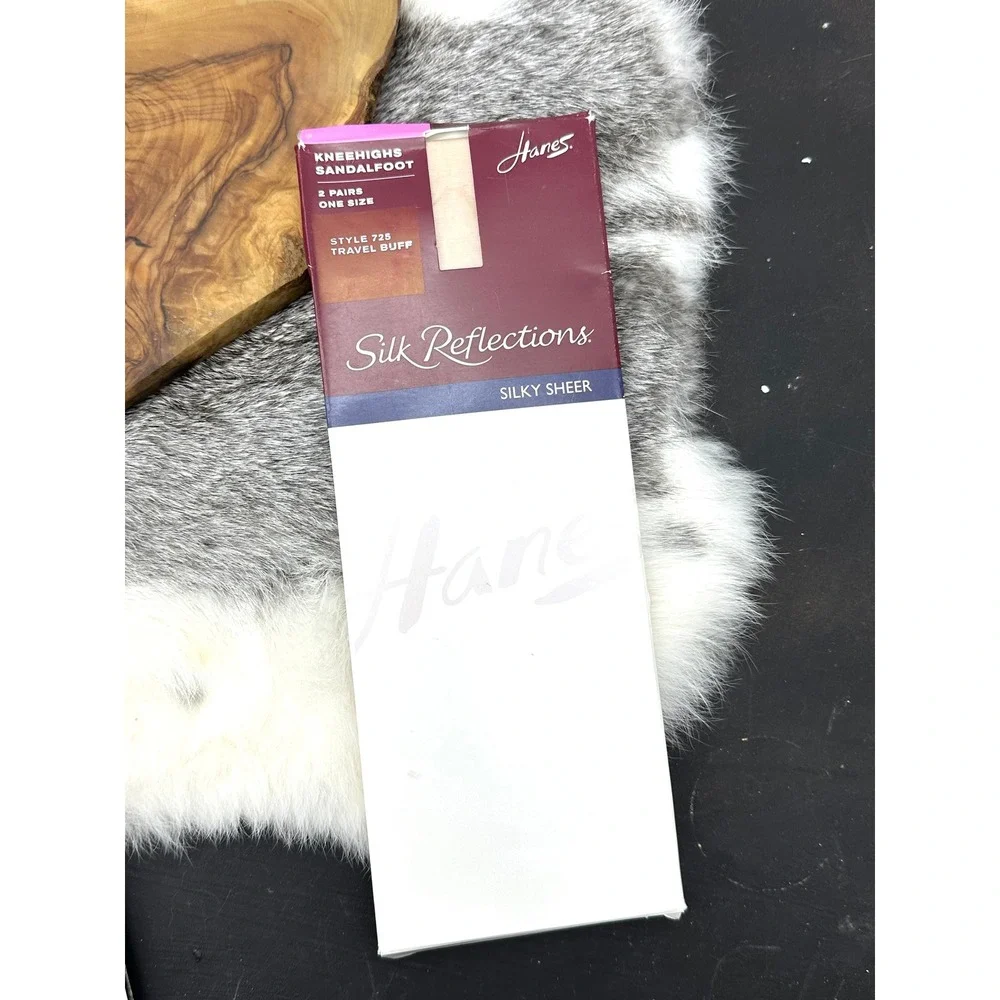 Vintage Hanes Silk Reflections Silky Sheer Kneehighs sandlalfoot 725 travel buff